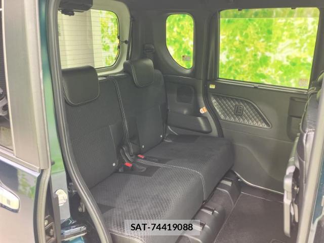 Daihatsu TANTO 2020-12 8330395-4