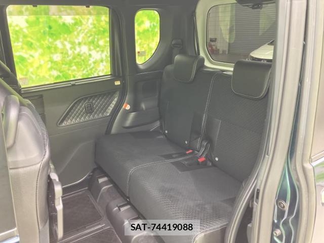 Daihatsu TANTO 2020-12 8330395-6