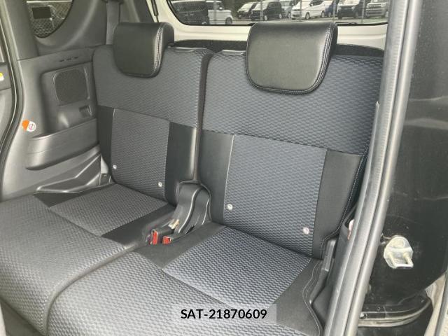 Daihatsu TANTO 2023-03 8330440-7