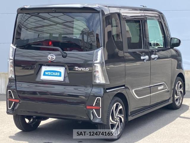 Daihatsu TANTO 2021-12 8330551-2