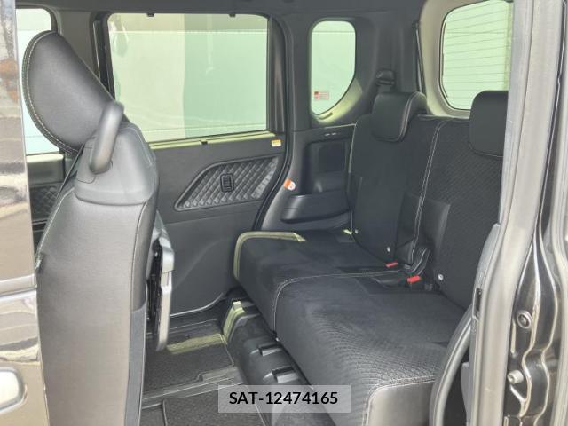 Daihatsu TANTO 2021-12 8330551-7