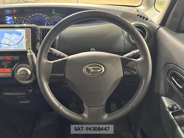 Daihatsu TANTO 2011-07 8330689-8