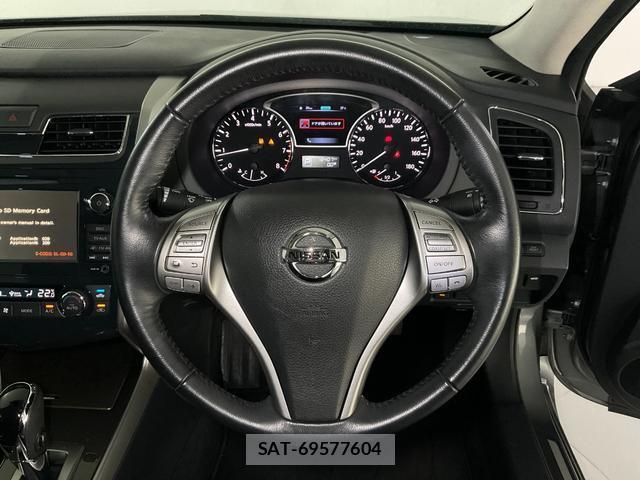 Nissan TEANA 2017-06 8329210-13