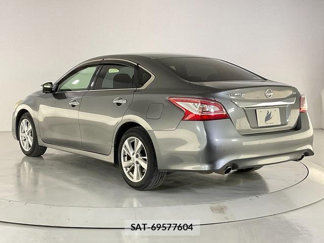Nissan TEANA 2017-06 8329210-4