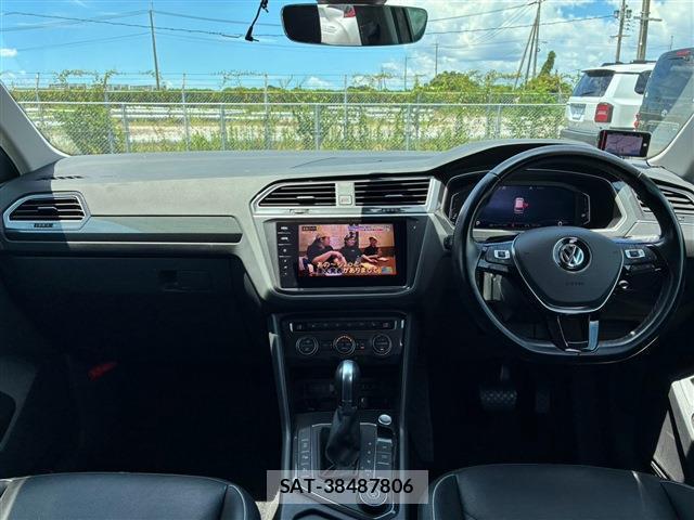 VolksWagen TIGUAN 2019-06 8328438-13
