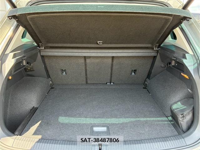 VolksWagen TIGUAN 2019-06 8328438-16