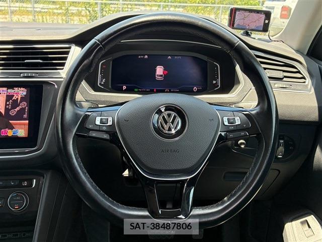VolksWagen TIGUAN 2019-06 8328438-18
