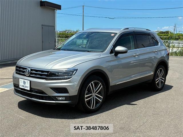 VolksWagen TIGUAN 2019-06 8328438-2