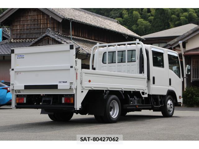 Mazda TITAN 2016-03 8327817-1