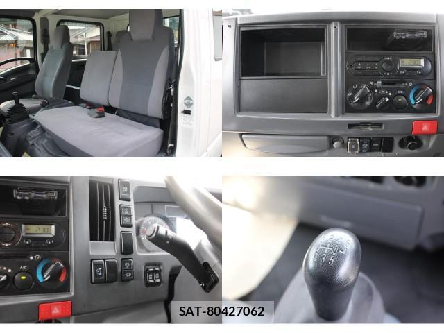 Mazda TITAN 2016-03 8327817-5