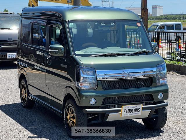 Mitsubishi TOWN BOX 2024-05 8330265-0
