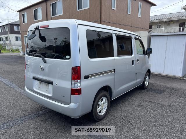 Toyota TOWNACE VAN 2010-08 8329572-3