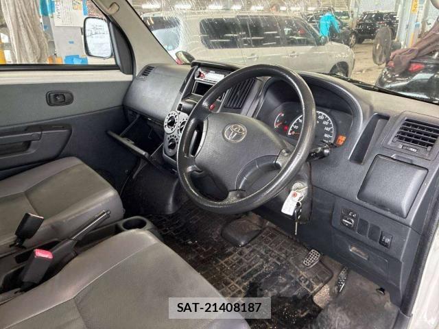 Toyota TOWNACE VAN 2016-06 8329684-5
