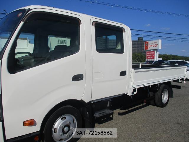 Toyota TOYOACE 2017-08 8328858-11
