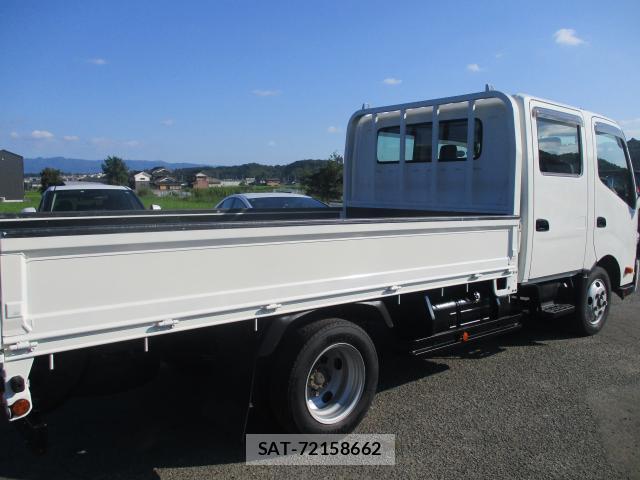 Toyota TOYOACE 2017-08 8328858-14