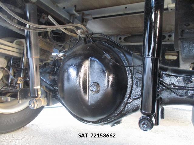 Toyota TOYOACE 2017-08 8328858-4