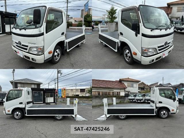 Toyota TOYOACE 2014-12 8330163-11