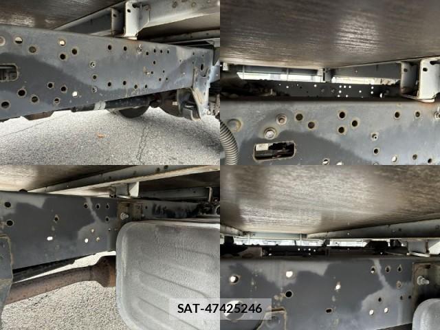Toyota TOYOACE 2014-12 8330163-16