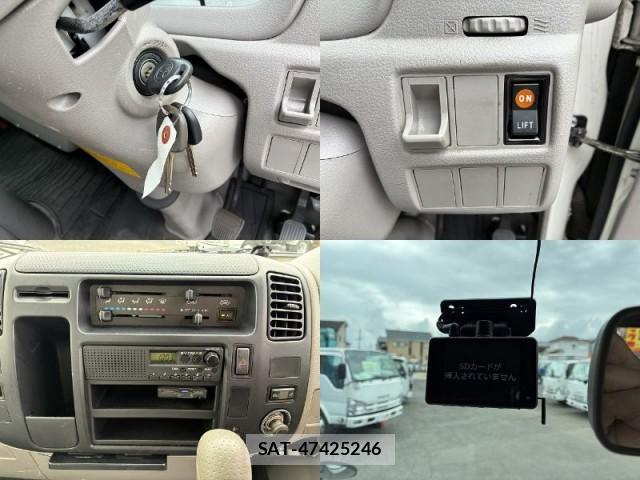 Toyota TOYOACE 2014-12 8330163-17