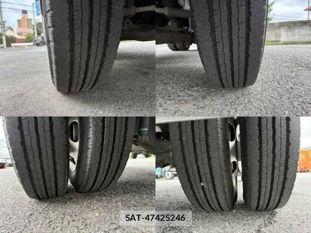 Toyota TOYOACE 2014-12 8330163-19