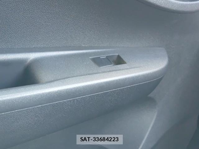 Subaru TREZIA 2014-07 8328232-12