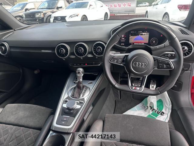 Audi TT 2020-07 8330154-5