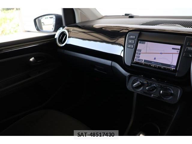 VolksWagen UP! 2016-03 8329000-17