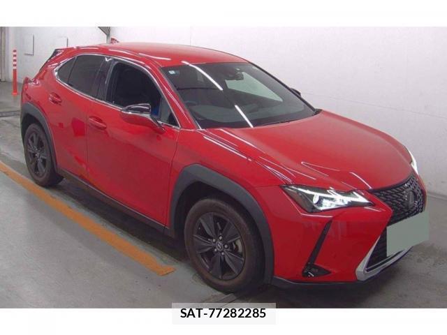 Lexus UX 2020-11 8330112-3
