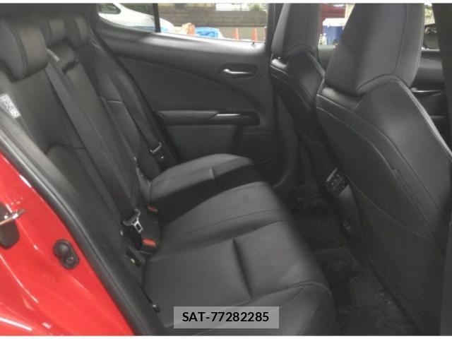 Lexus UX 2020-11 8330112-5