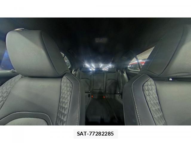 Lexus UX 2020-11 8330112-8