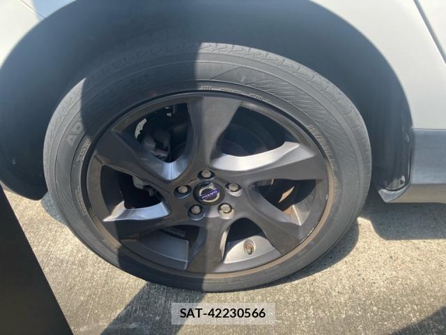 Volvo V40 2013-10 8328950-3