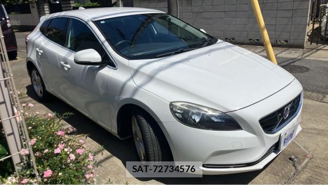 Volvo V40 2015-07 8280467-3