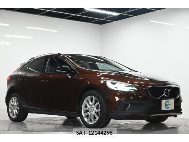 Volvo V40 2017-06 8329975-0