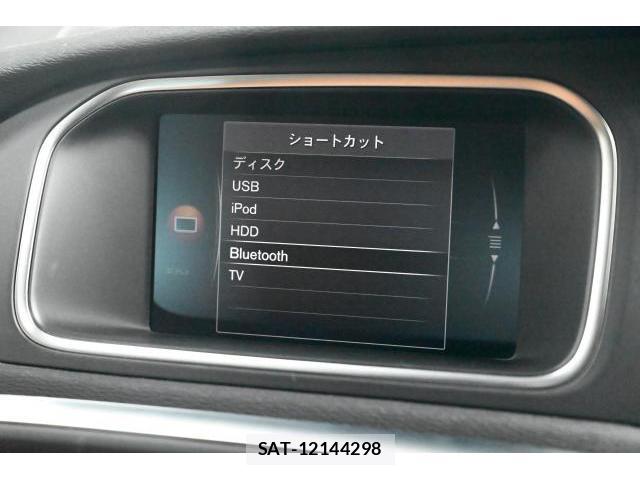 Volvo V40 2017-06 8329975-4