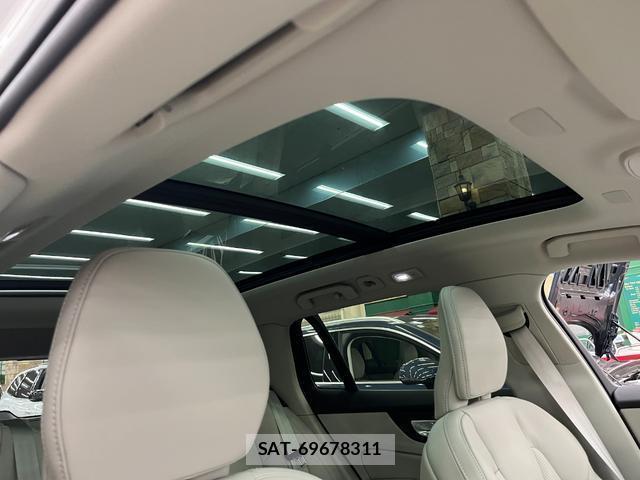 Volvo V60 2025-08 8329908-3