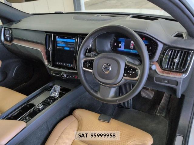 Volvo V60 2023-03 8330089-2