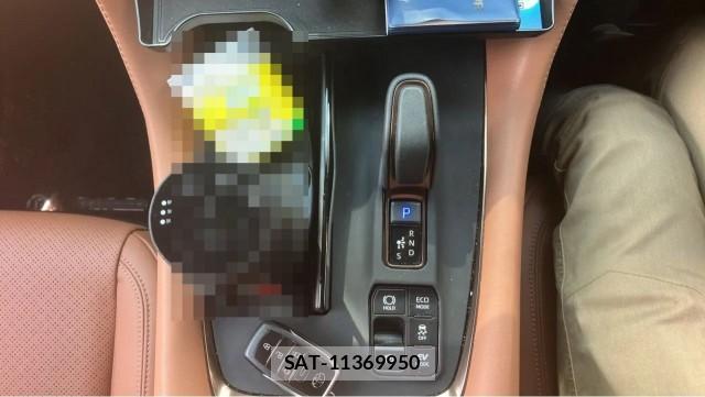 Toyota VELLFIRE 2025-04 8329254-14