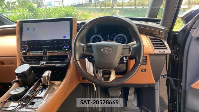 Toyota VELLFIRE 2024-02 8329314-16