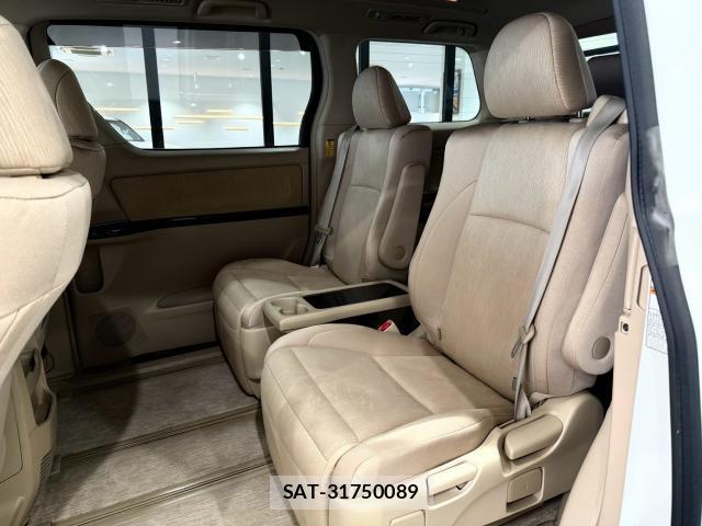 Toyota VELLFIRE 2014-03 8329439-14