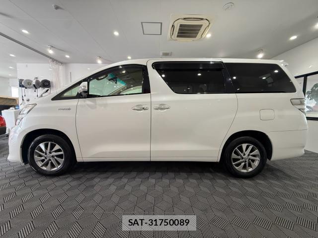 Toyota VELLFIRE 2014-03 8329439-17