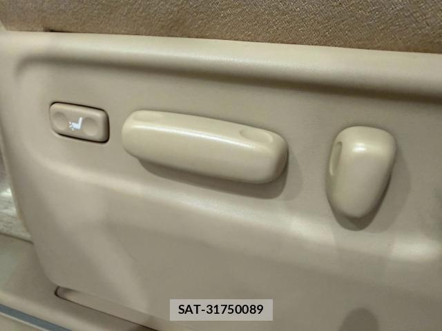 Toyota VELLFIRE 2014-03 8329439-9