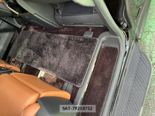 Toyota VELLFIRE 2024-03 8330213-10