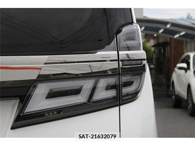 Toyota VELLFIRE 2020-07 8328417-12