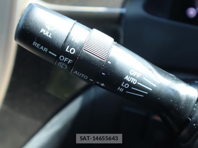 Toyota VELLFIRE 2013-01 8328567-14