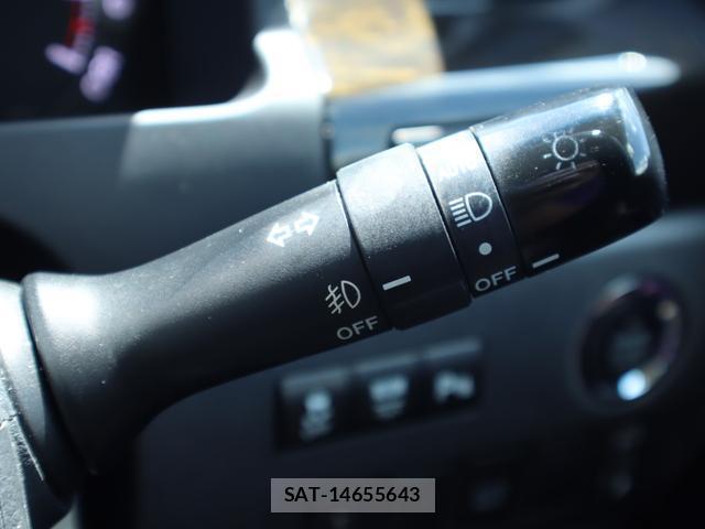 Toyota VELLFIRE 2013-01 8328567-15