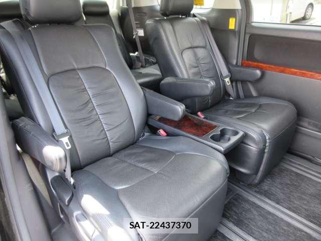 Toyota VELLFIRE 2012-01 8328720-4