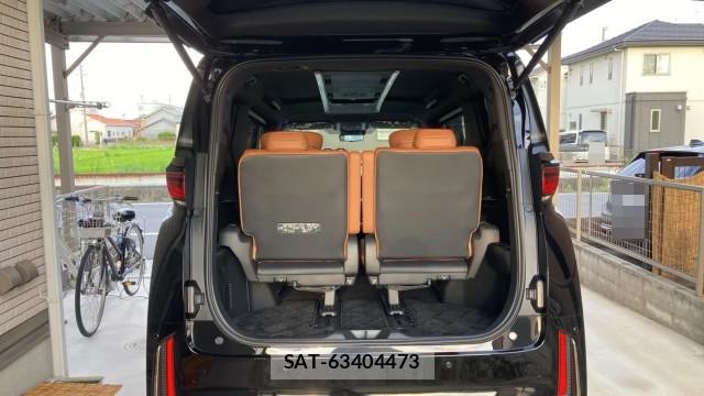 Toyota VELLFIRE 2025-09 8329330-17