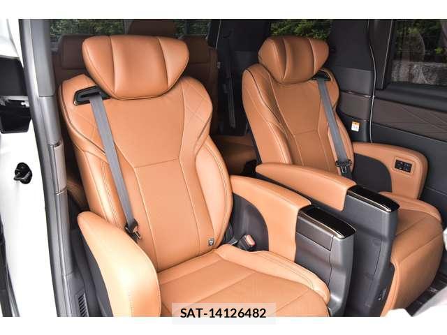 Toyota VELLFIRE 2026-02 8329958-8