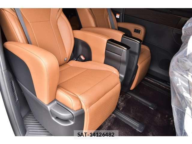 Toyota VELLFIRE 2026-02 8329958-9