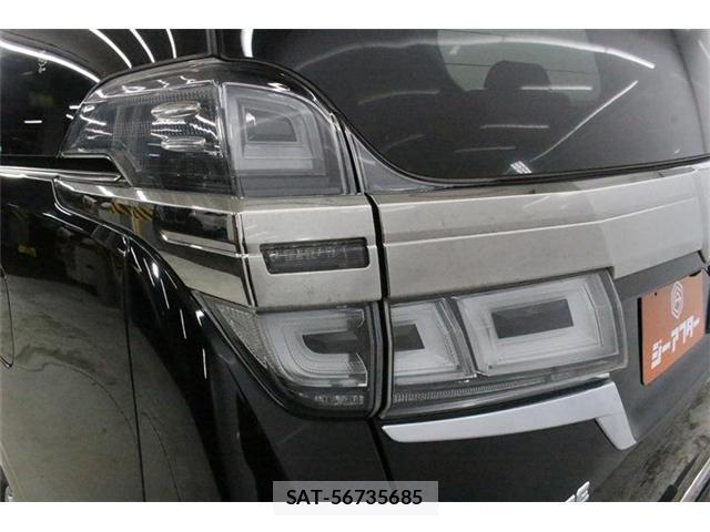 Toyota VELLFIRE 2018-10 8330234-19